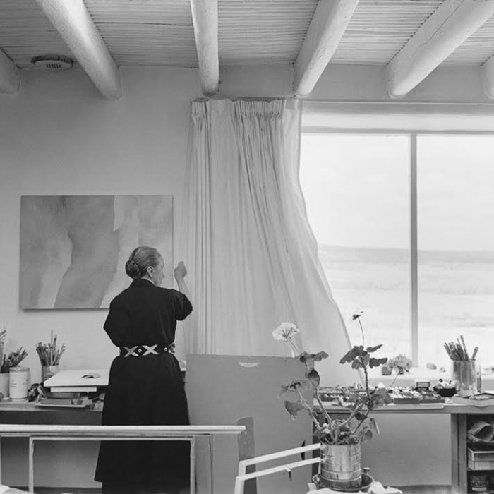 Dames in their Drawing Rooms: Georgia O'Keeffe